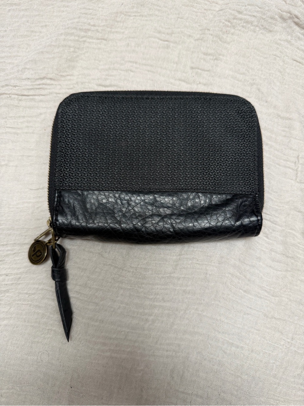Pistol Women's Zip Wallet - Black